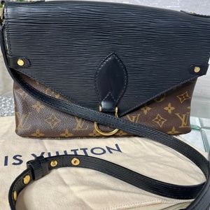 LOUIS VUITTON Epi Monogram Saint Michel Black